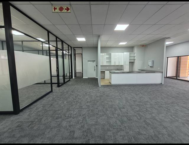 439M² OFFICE TO LET IN RIVONIA